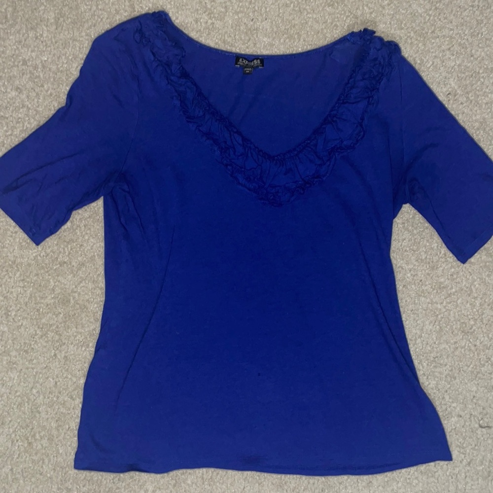 Express Women’s Top. Good Condition! Size Medium. Minor Imperfections (See Pics)